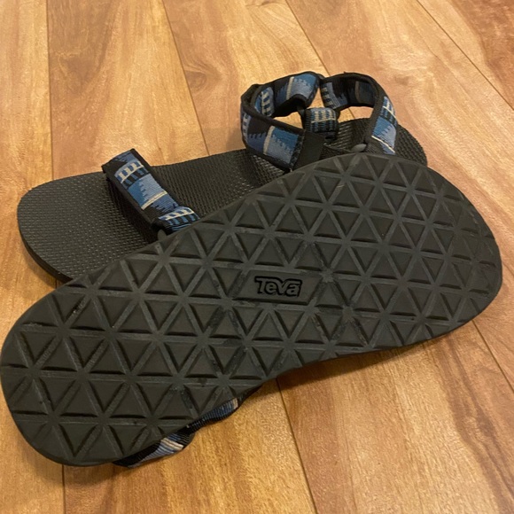 Teva Universal Sandals - Picture 2 of 2